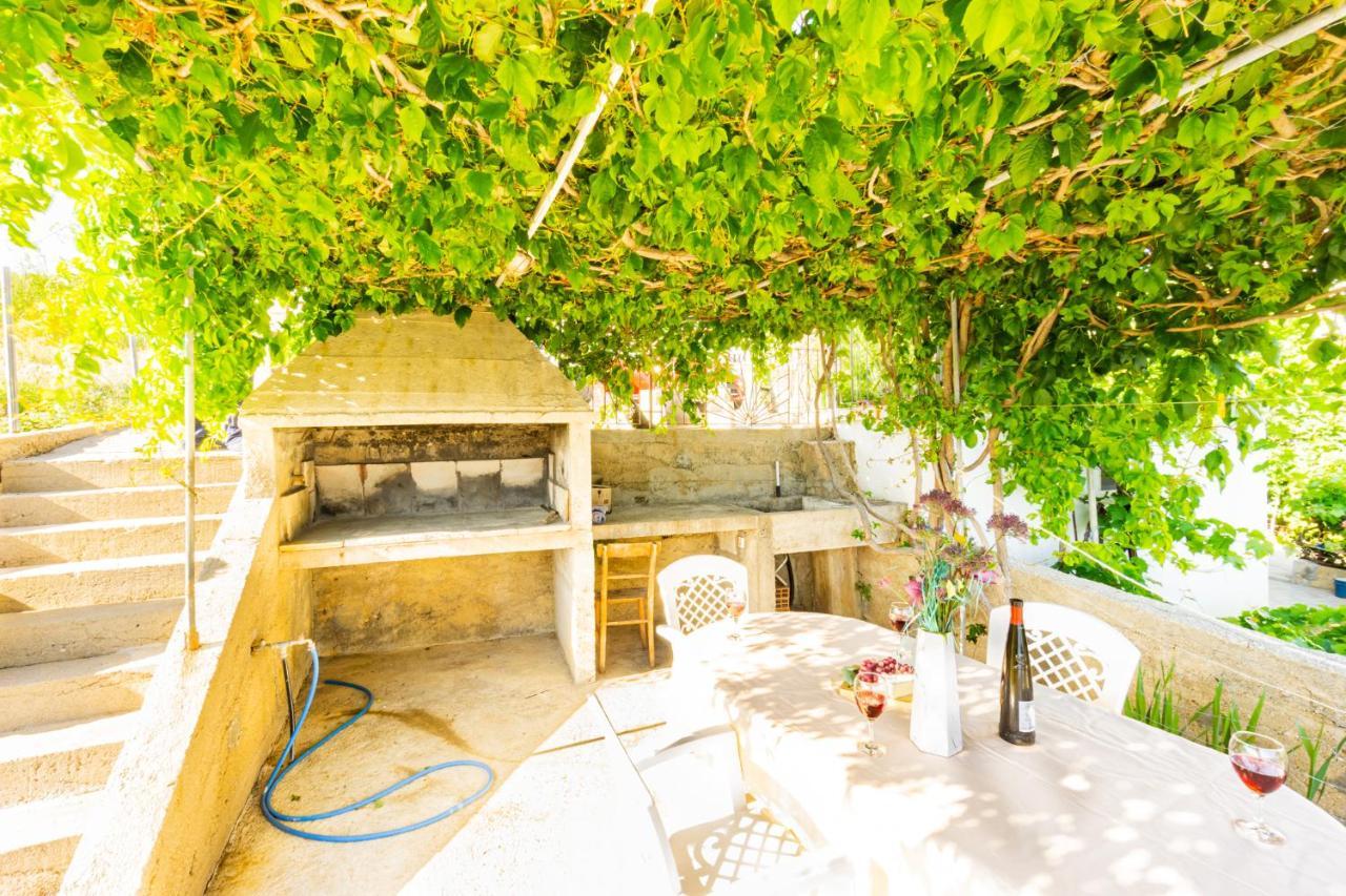 Апартаменти Bepic Quiet Location On A Beautiful Bay Метайна Екстер'єр фото